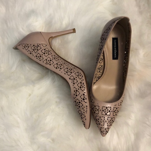 Nude perforated pumps - Picture 2 of 2